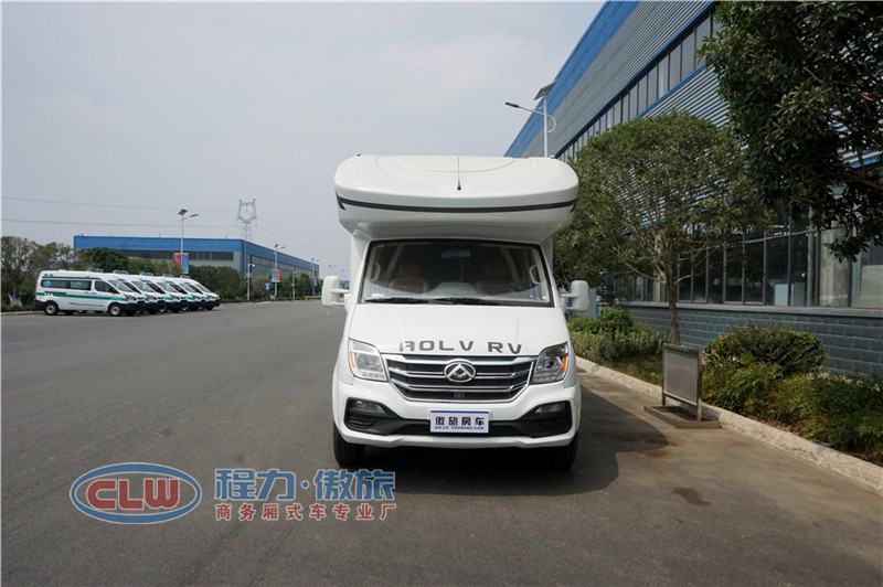 程力傲旅大通C型房車