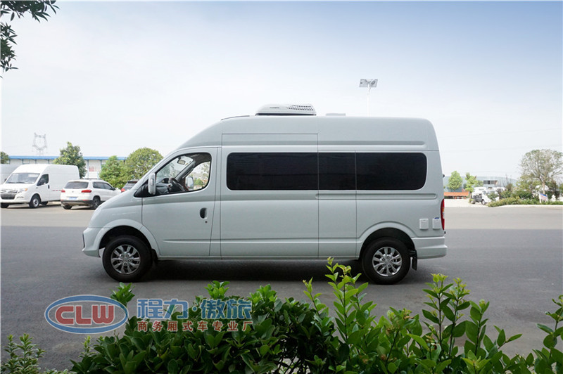 程力傲旅大通V80長軸高頂（國六）B型房車