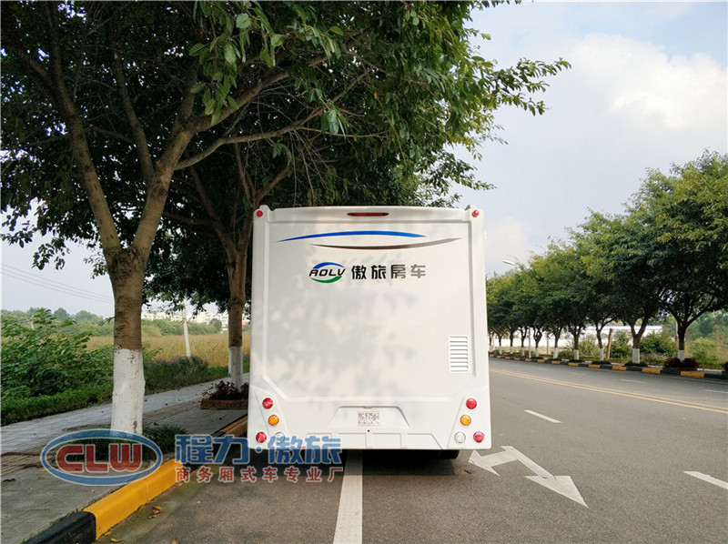 傲旅房車依維柯歐勝C型