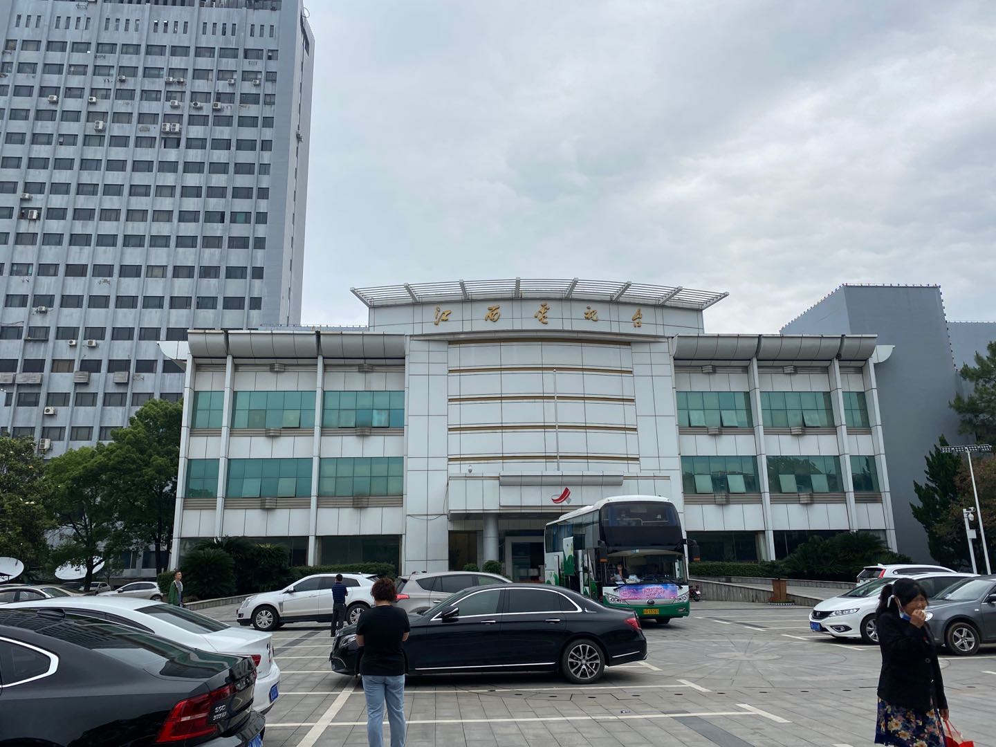傲旅房車參加江西援鄂醫(yī)護(hù)人員大型集體婚禮活動(dòng)
