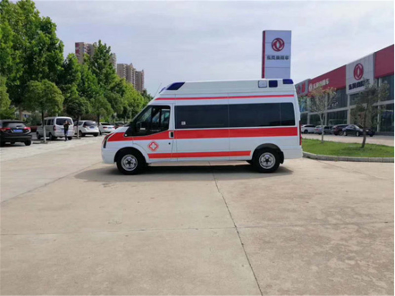 江鈴福特新世代長軸中頂負(fù)壓救護(hù)車V348（國六排放重型柴油）