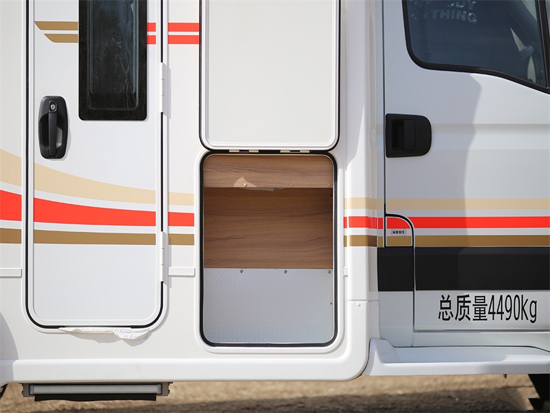 高顏值房車新款金冠房車