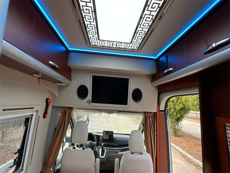 大通v90加長軸超高頂B型房車