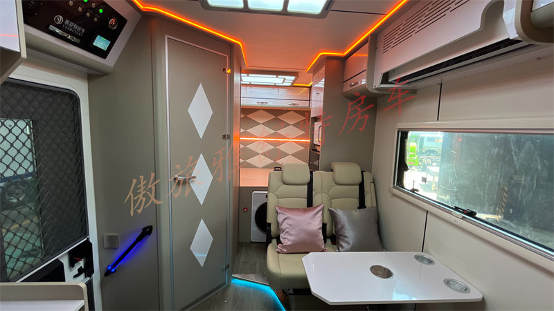 程力2056四驅(qū)房車五一促銷價(jià)