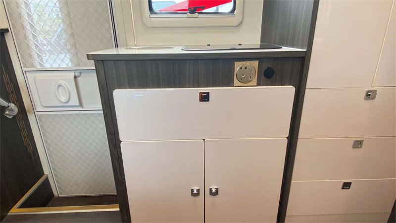 大通V90大額頭C型房車