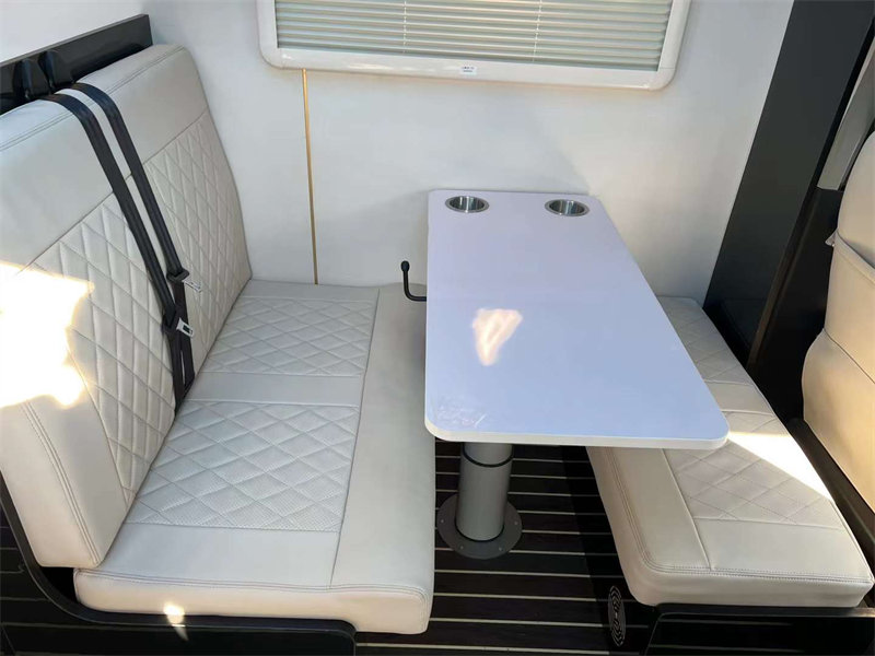 福特新全順小額頭C型房車