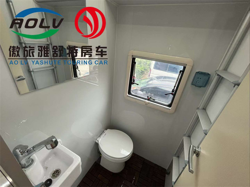 慶鈴五十鈴700P硬派房車