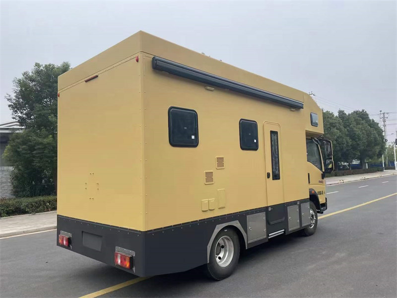 豪沃輕卡藍(lán)牌房車(chē)