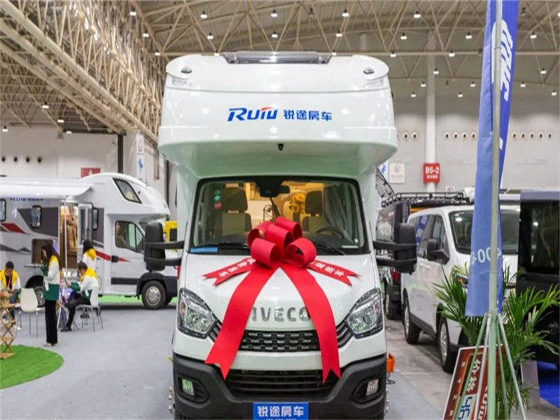依維柯C型房車直銷廠家