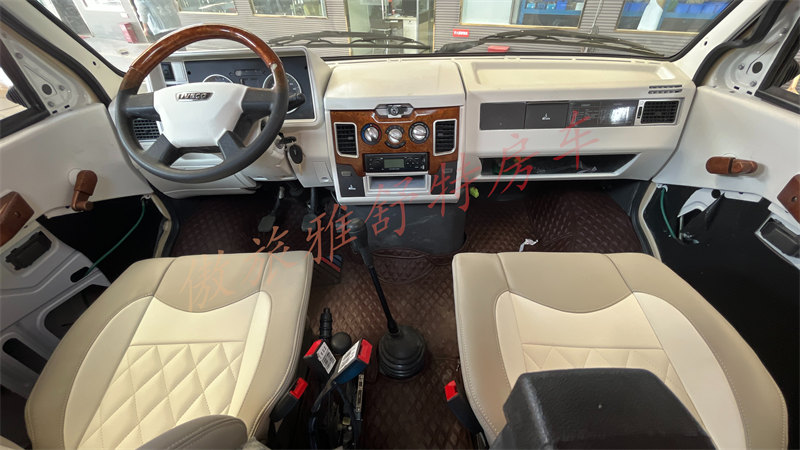 程力2056四驅(qū)房車五一促銷價(jià)