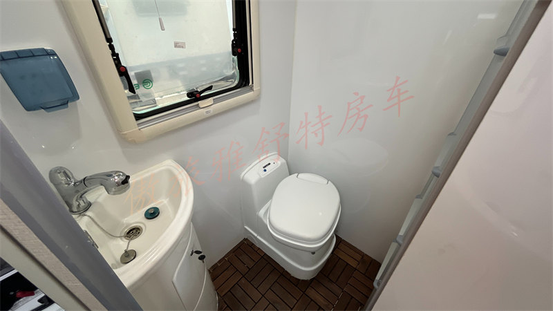 程力2056四驅(qū)房車五一促銷價(jià)