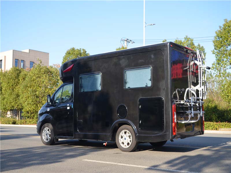 福特小額頭C型房車源頭廠家