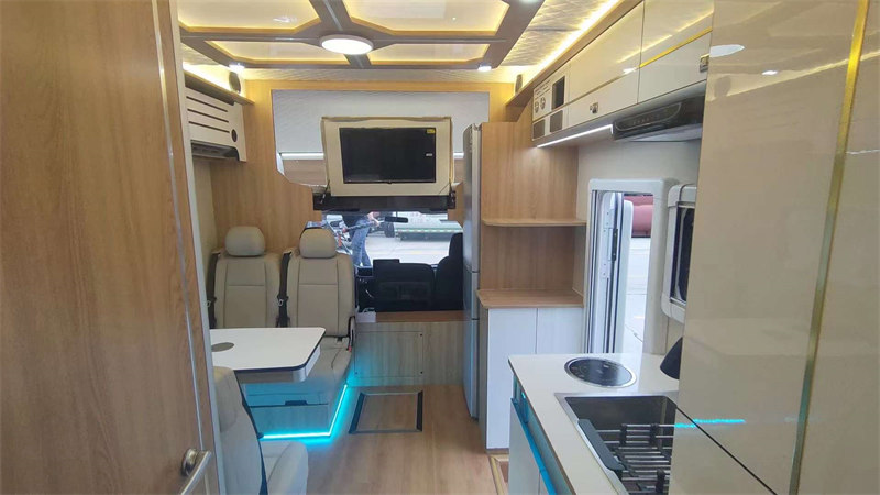 躍進(jìn)H500房車廠家剛完工