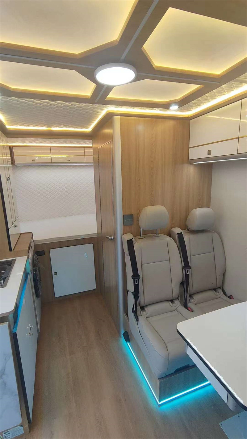 躍進(jìn)H500房車廠家剛完工