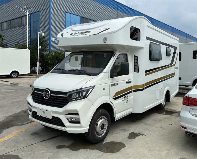 程力凱馬房車簡配版配置及價(jià)格13.98
