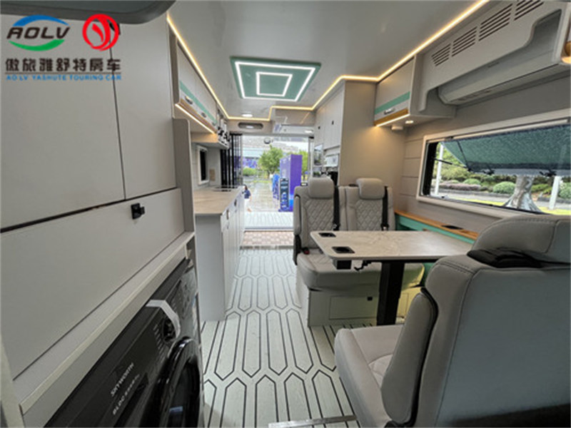 重汽豪沃升降頂冰淇淋房車廠家價(jià)格